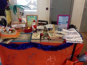 Посетители благотворительной «Ярмарки Чудес» помогли петербургской сборной по парагребле