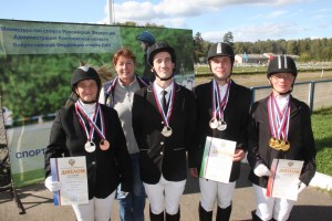 Петербургские паралимпийцы успешно выступили на Чемпионате России по конному спорту