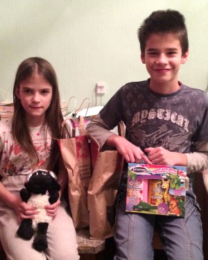 Новогодние подарки для Ксюши и Славы