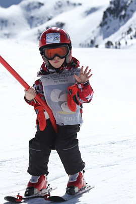 Приобрели инвентарь для слабовидящего горнолыжника