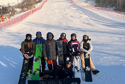 Планы сборной СПб по адаптивному сноуборду на сезон (и новый инвентарь!) Планы сборной СПб по адаптивному сноуборду на сезон (и новый инвентарь!)