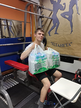 Поддержали пауэрлифтеров с инвалидностью