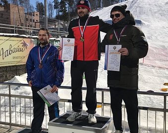 Экипировка для слабослышащих сноубордистов 