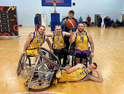                  Петербургская команда по баскетболу на колясках - в 12 раз чемпионы России!