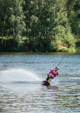 Передали новое кресло для вейкборда из Франции