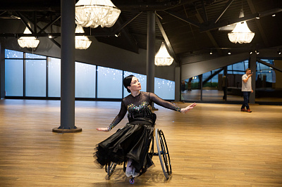 Помощь Федерации танцев на колясках