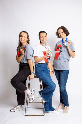 Делимся итогами первого весеннего месяца 