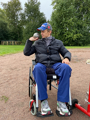 Поддержите легкоатлета с инвалидностью