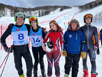 Петербургская сборная на Чемпионате России по горнолыжному спорту лиц с ПОДА!