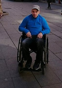 Чемпиону нужна помощь